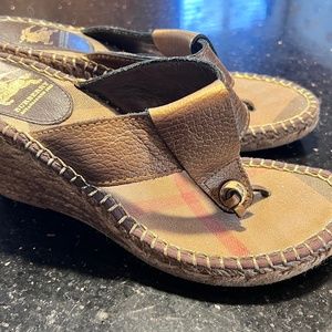 Burberry Nova Check Thong Espadrille Wedge Sandals 38